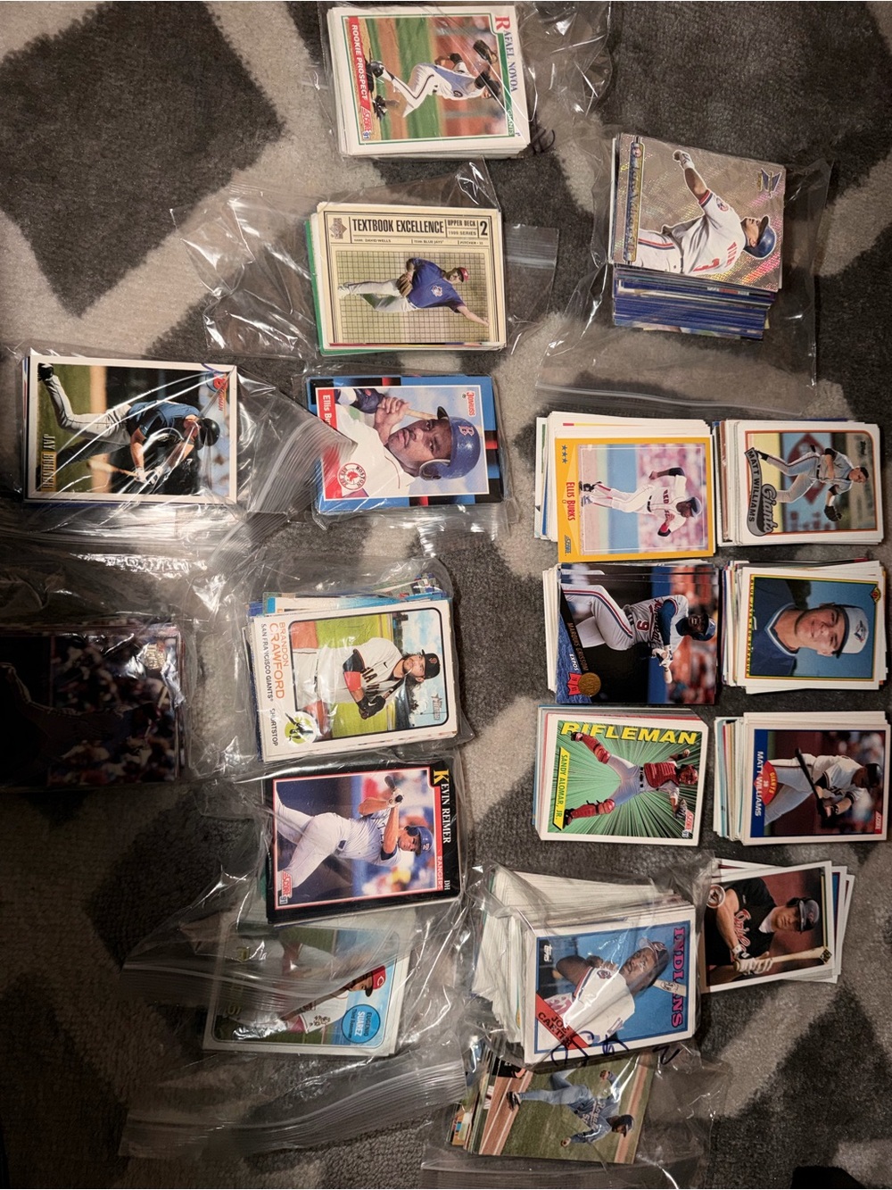 A few hundred baseball cards